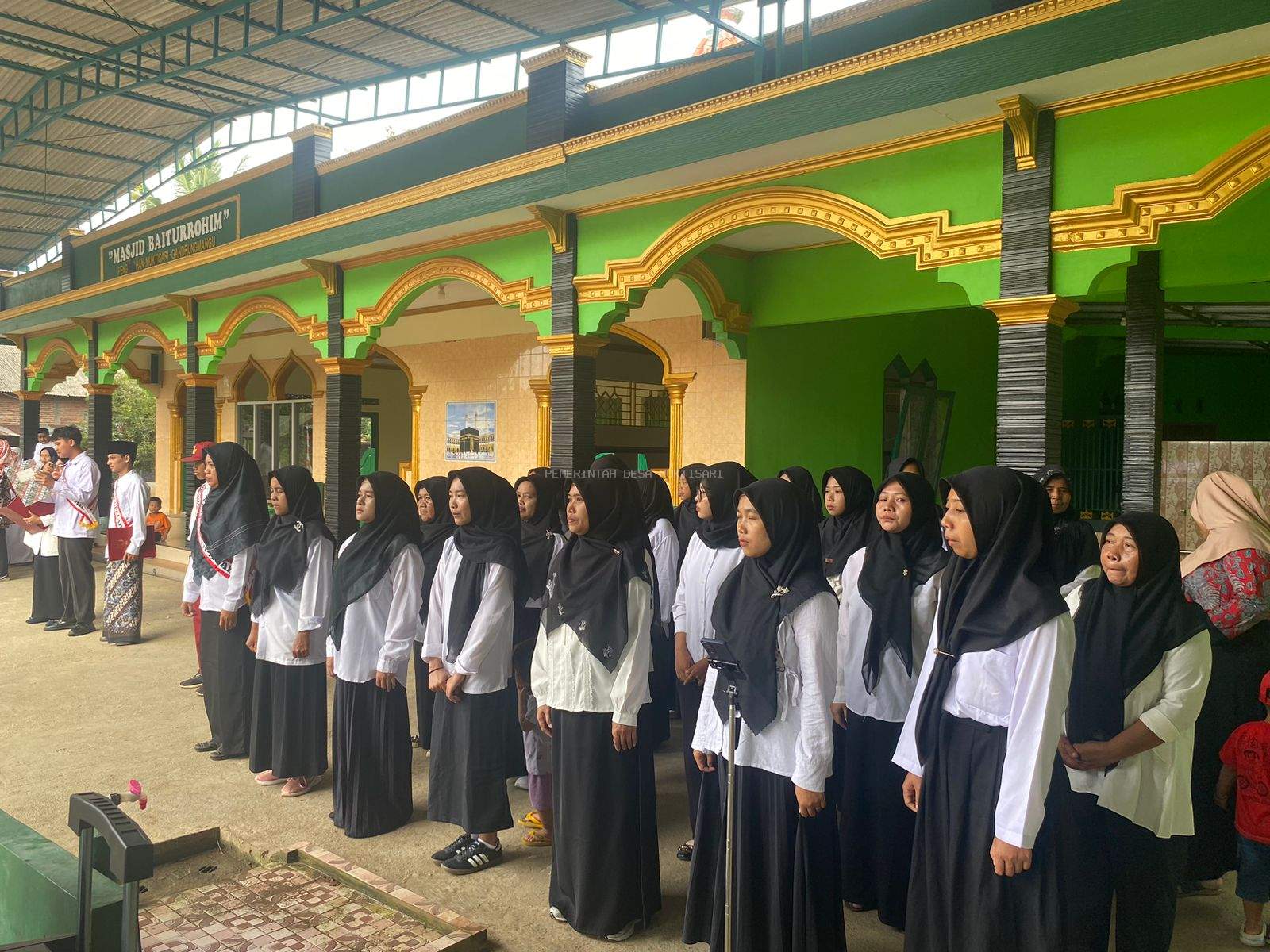 UPACARA TINGKAT DUSUN DALAM RANGKA MEMPERINGATI HUT RI KE 80