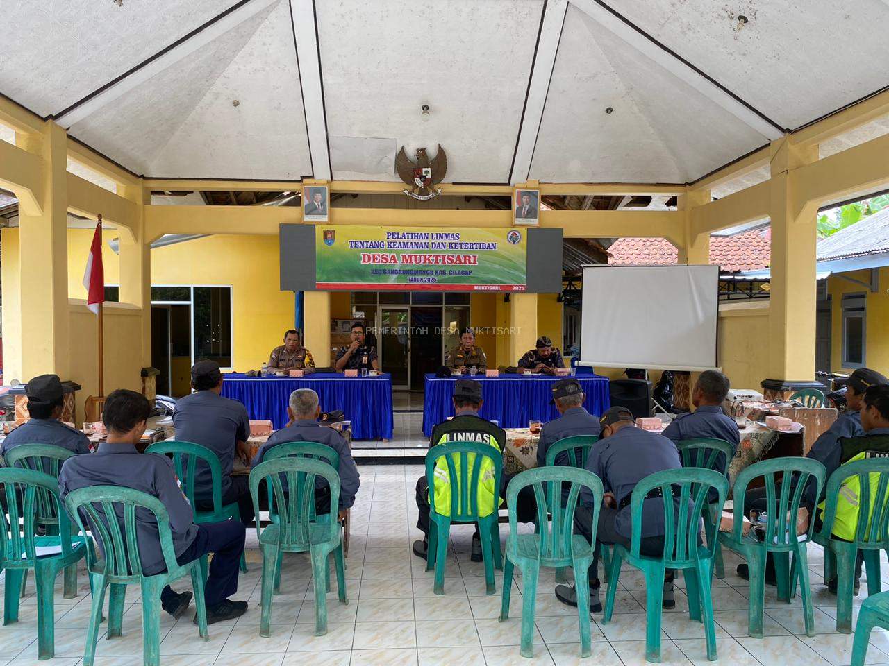 PELATIHAN LINMAS TENTANG KEAMANAN DAN KETERTIBAN TAHUN 2025