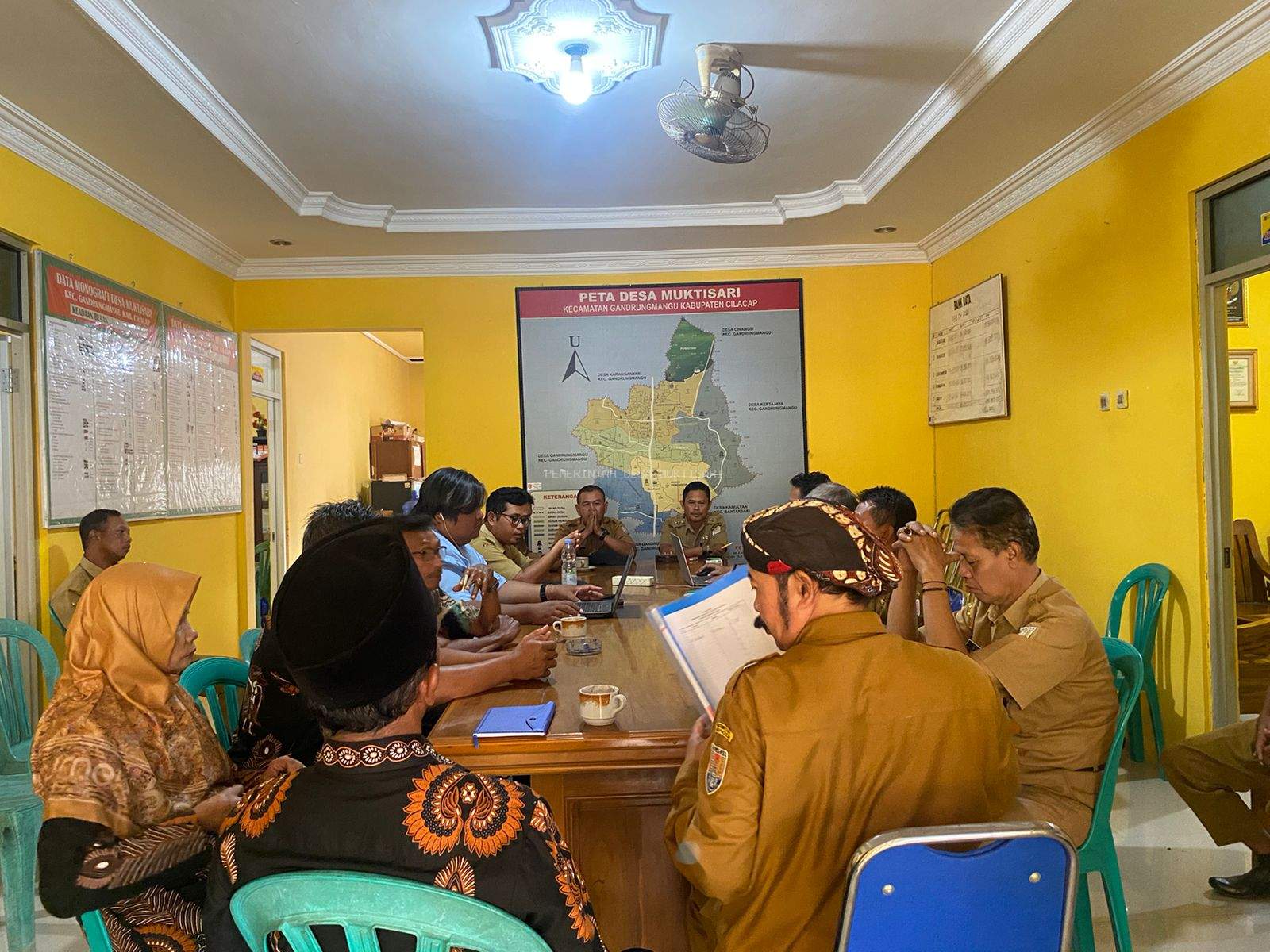 MONEV KEGIATAN ADMINISTRASI DAN PEMBANGUNAN DESA