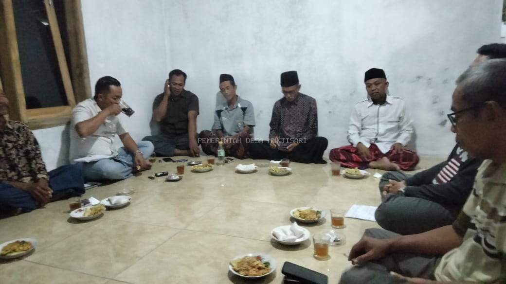 WARGA DUSUN LENTONGREJO SIAPKAN PERINGATAN HUT RI KE-80